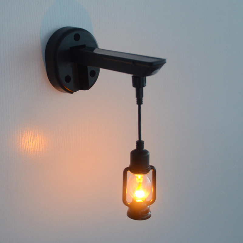 Solar-Wandleuchte im Vintage-Kerosinlampen-Stil (Flammeneffekt)